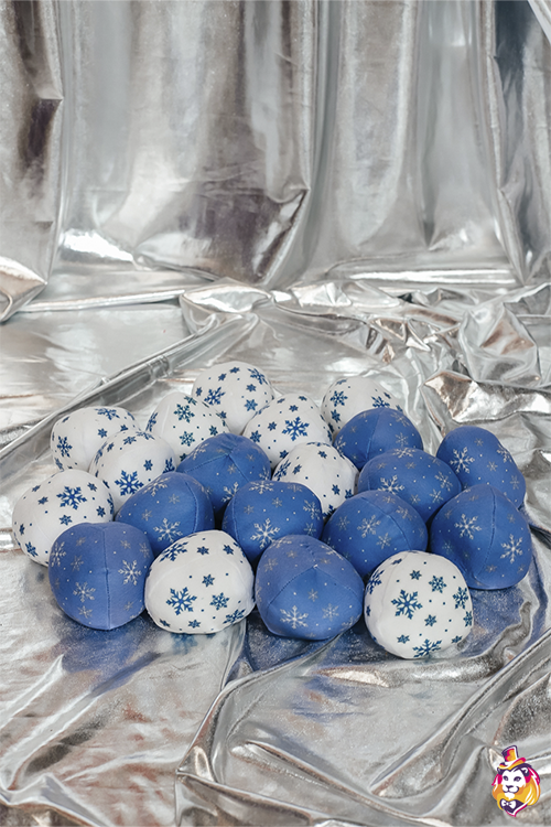 Игровой реквизит Мячики Снежки